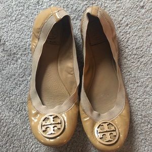 Tory Burch flats beige